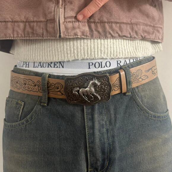 Tan and brown western - Picture 4 of 7